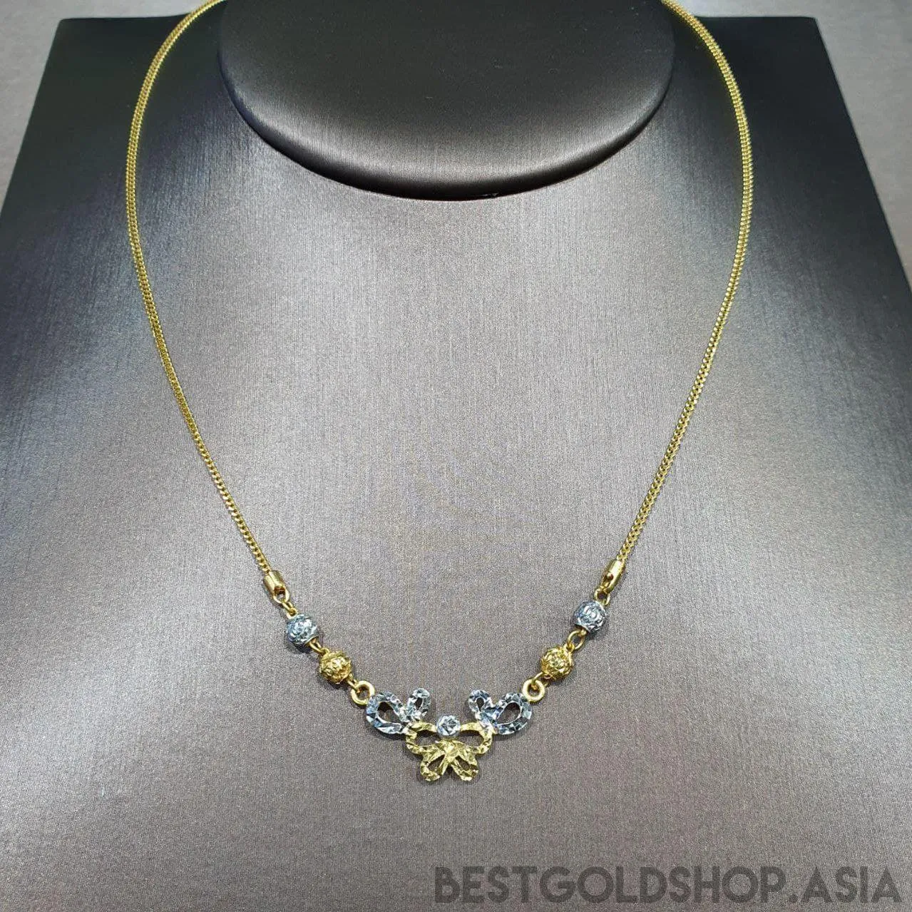 22k / 916 Gold Necklace with pendant