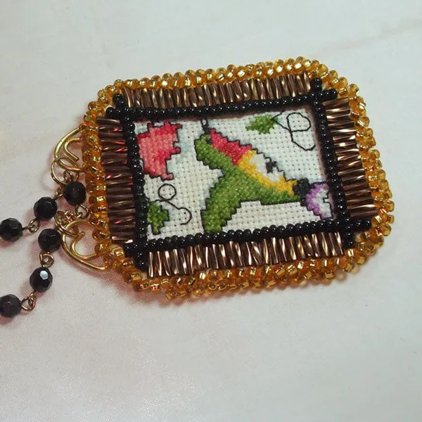 Caethes X-stitch Bead Embroidery Pendant Necklace