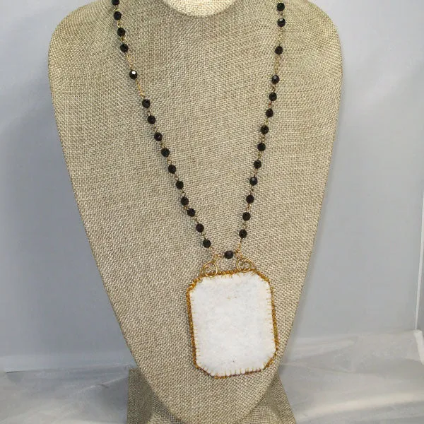 Caethes X-stitch Bead Embroidery Pendant Necklace