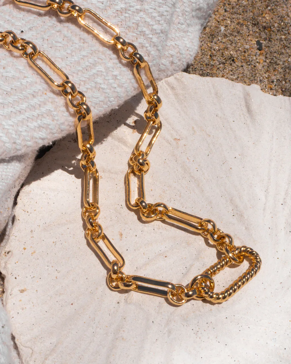 Cardiff Clasp Necklace | Sivan Ayla x Luv Aj