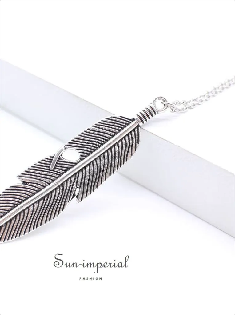 Classic Feather Pendant Necklace Long Chain Statement Necklace for Women