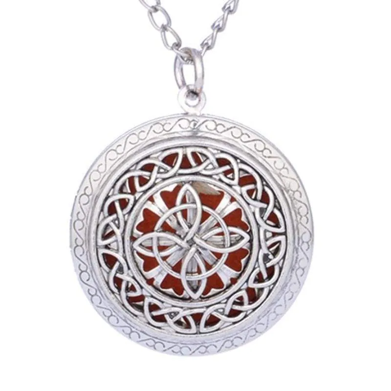 Clover Aroma Diffuser Necklace