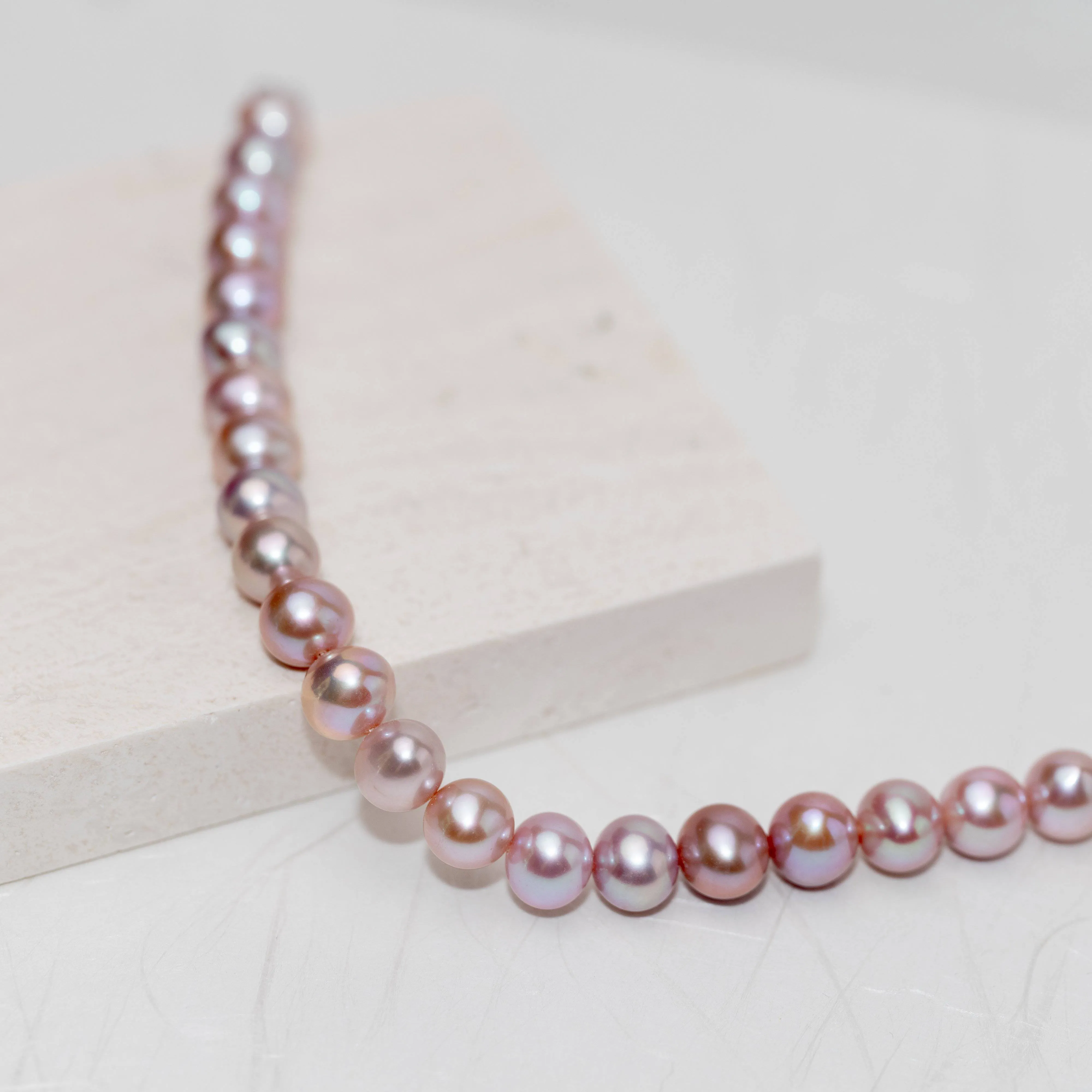 Elegant Freshwater Purple Pearl Necklace WN00194