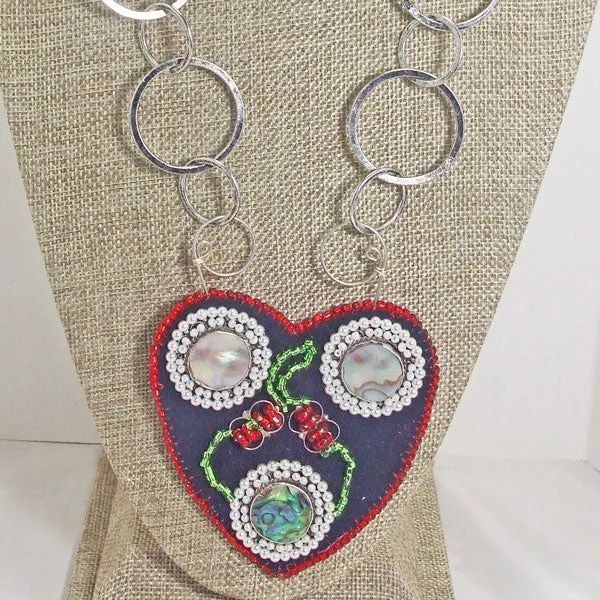 Kagami Bead Embroidery Mother-of-Pearl Pendant Necklace