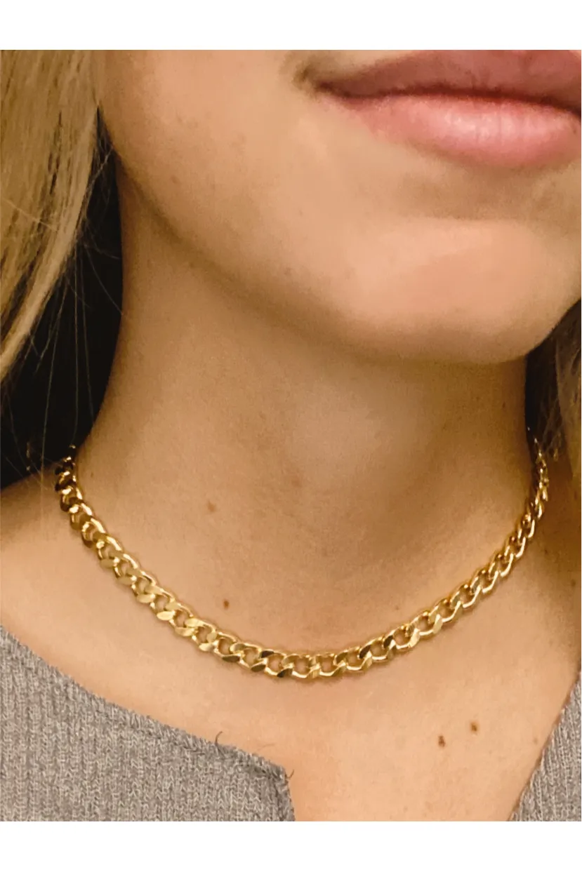 Leila Cuban Link Chocker