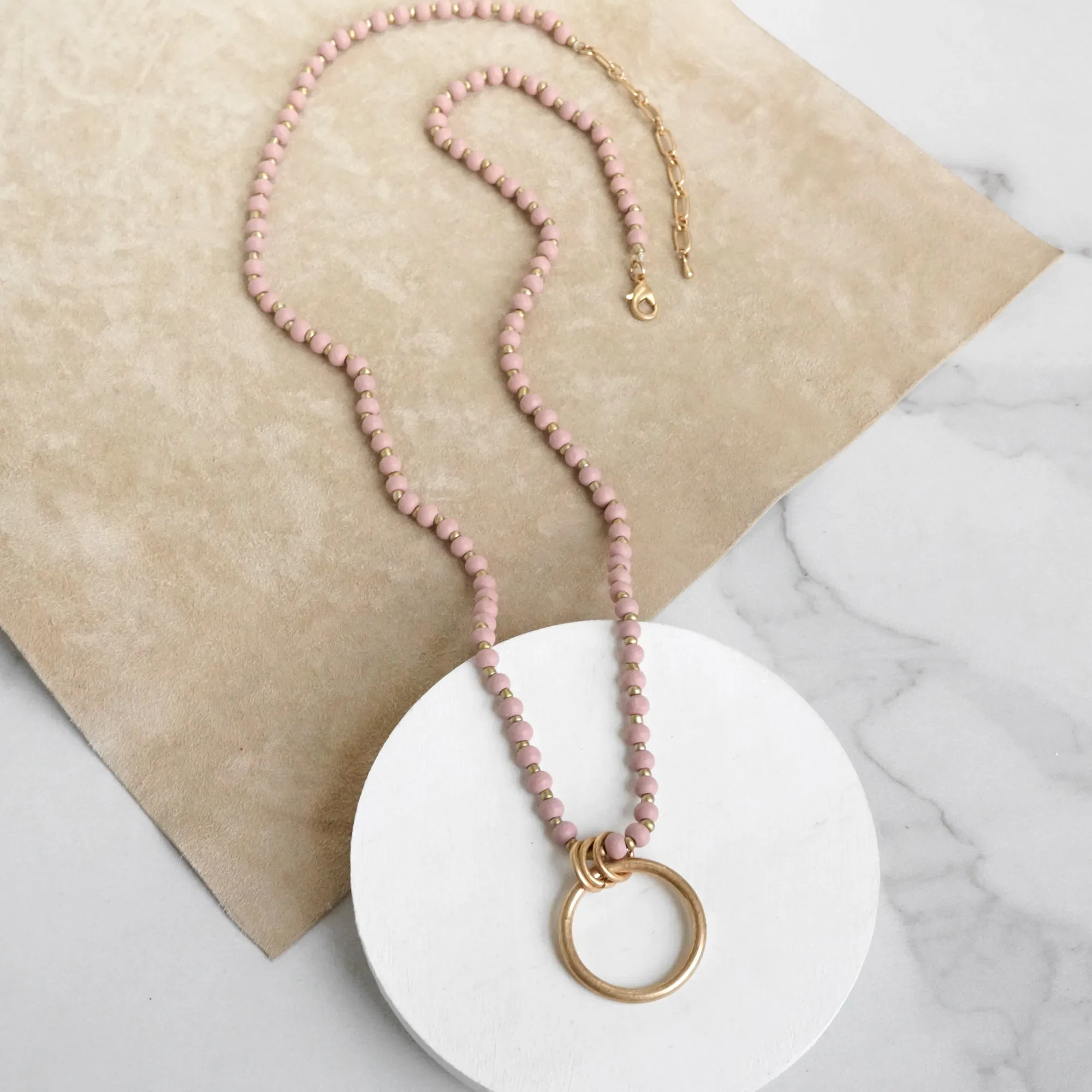 Long Wooden Bead Necklace with gold ring - pink