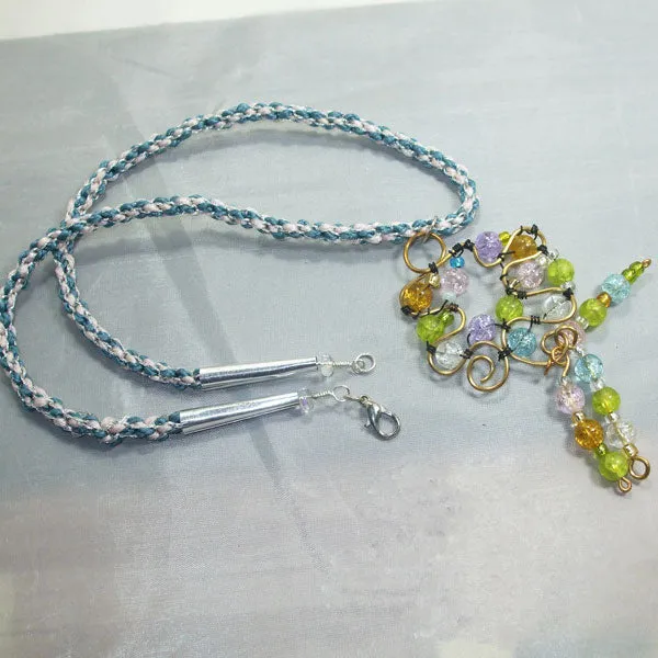 Nahama Beaded Wire Pendant Necklace