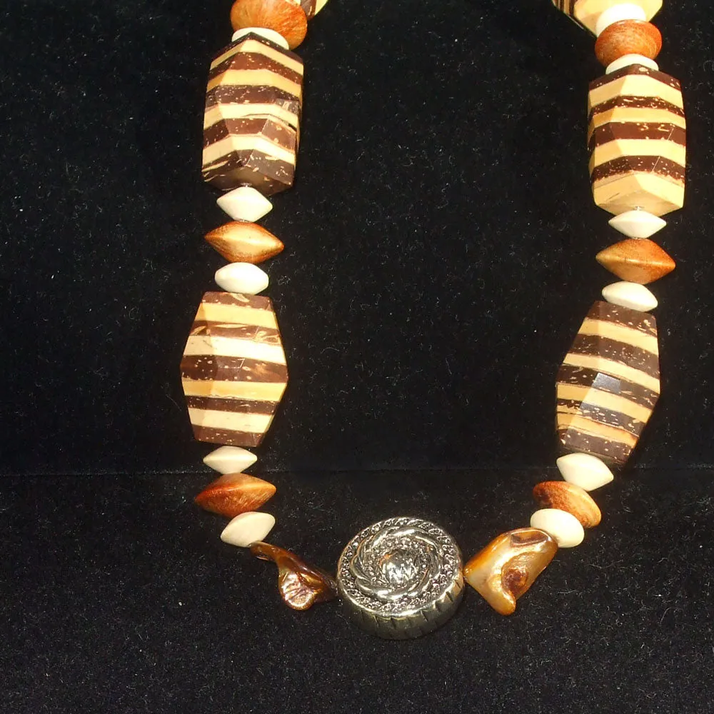 Naroa, Striped Hexagonal Wooden Beads Single Strand Necklace