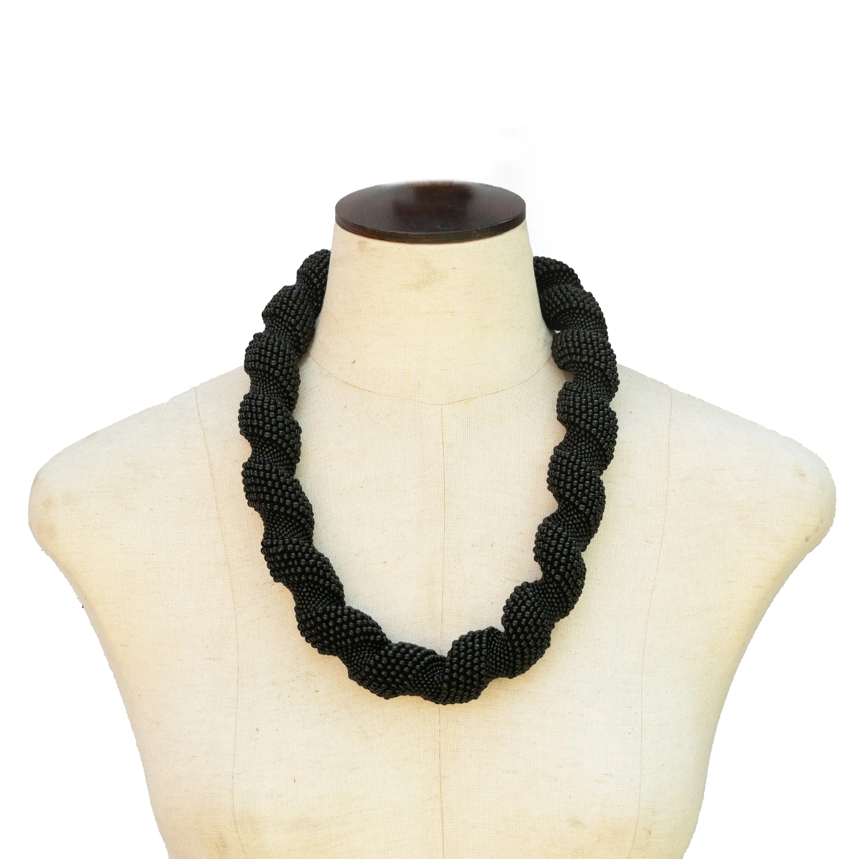 Oije Chunky Beaded Unisex Necklace - Black