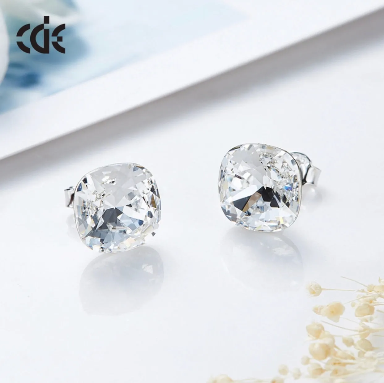 Sterling silver simple cubic swarovski crystal earring