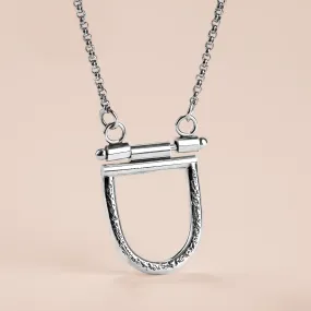 The Arch Necklace