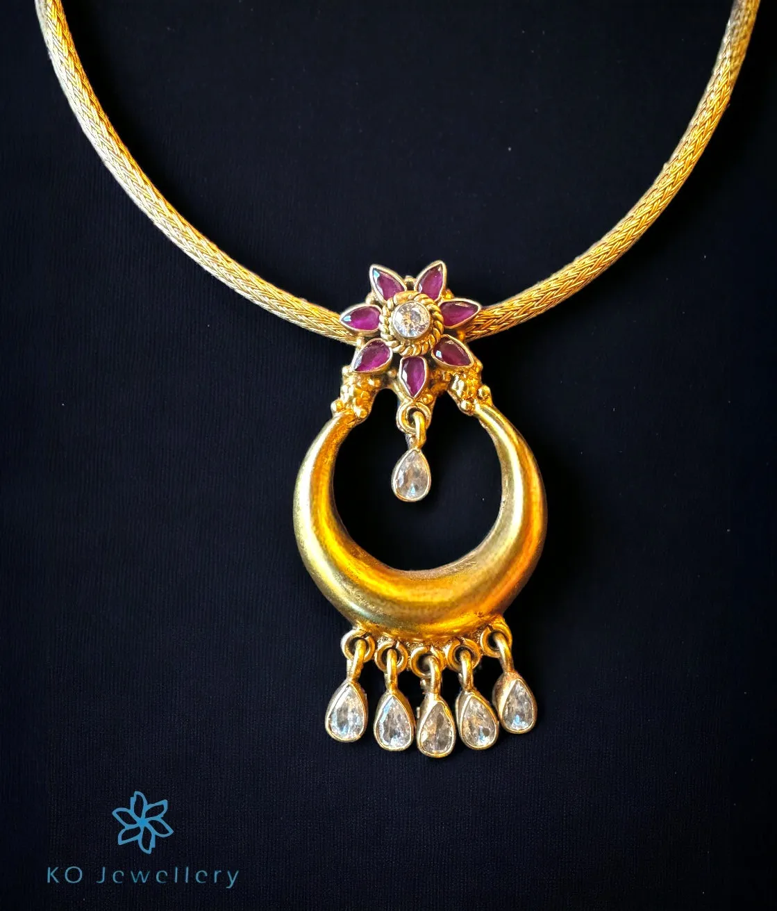 The Yadhvi Silver Gemstone Necklace